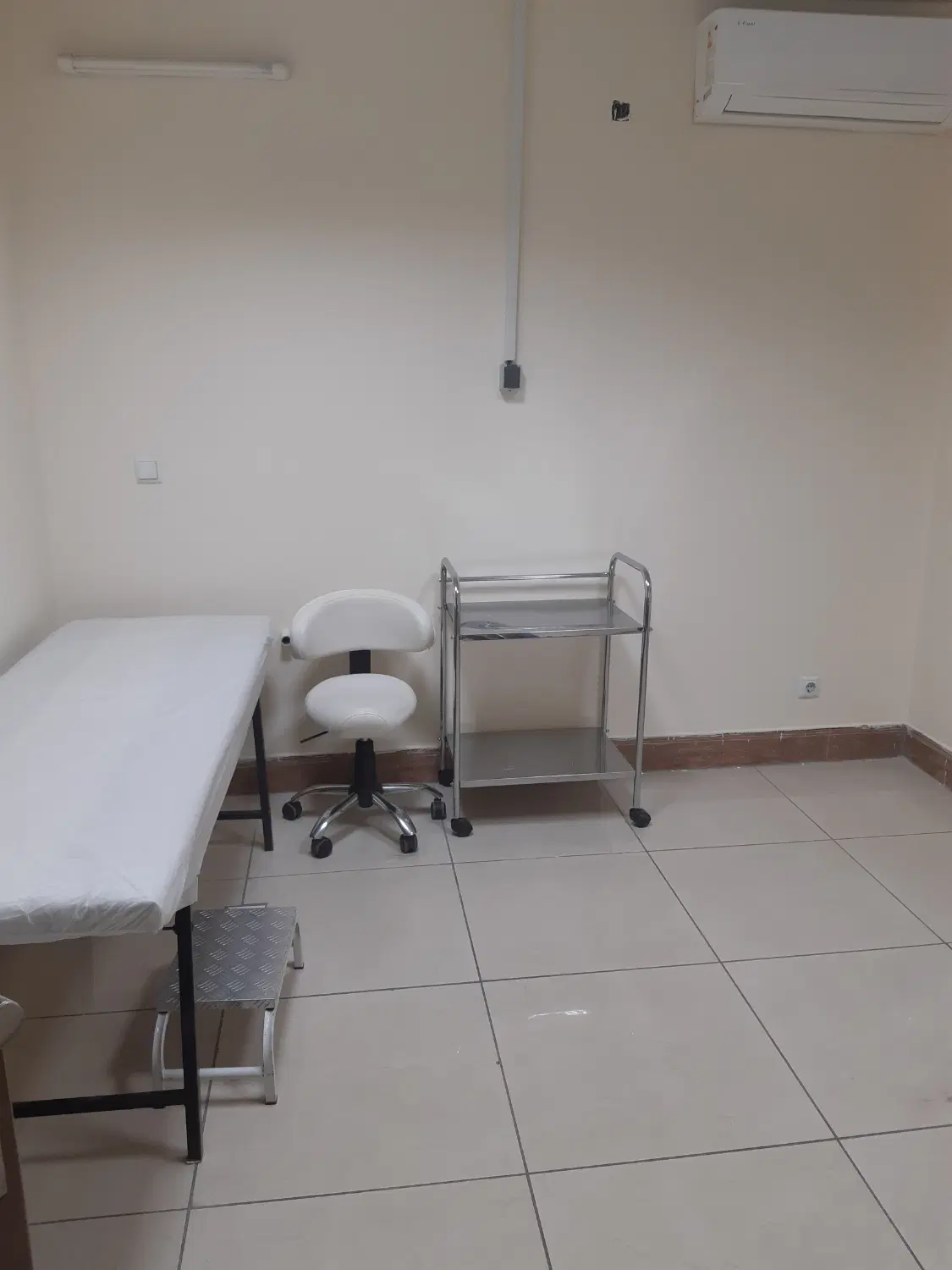 اجاره اتاق در مطب پوست و زیبایی