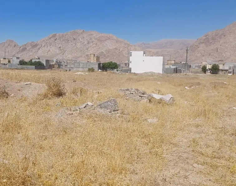 زمین ۱۲۰ متری ۸×۱۰