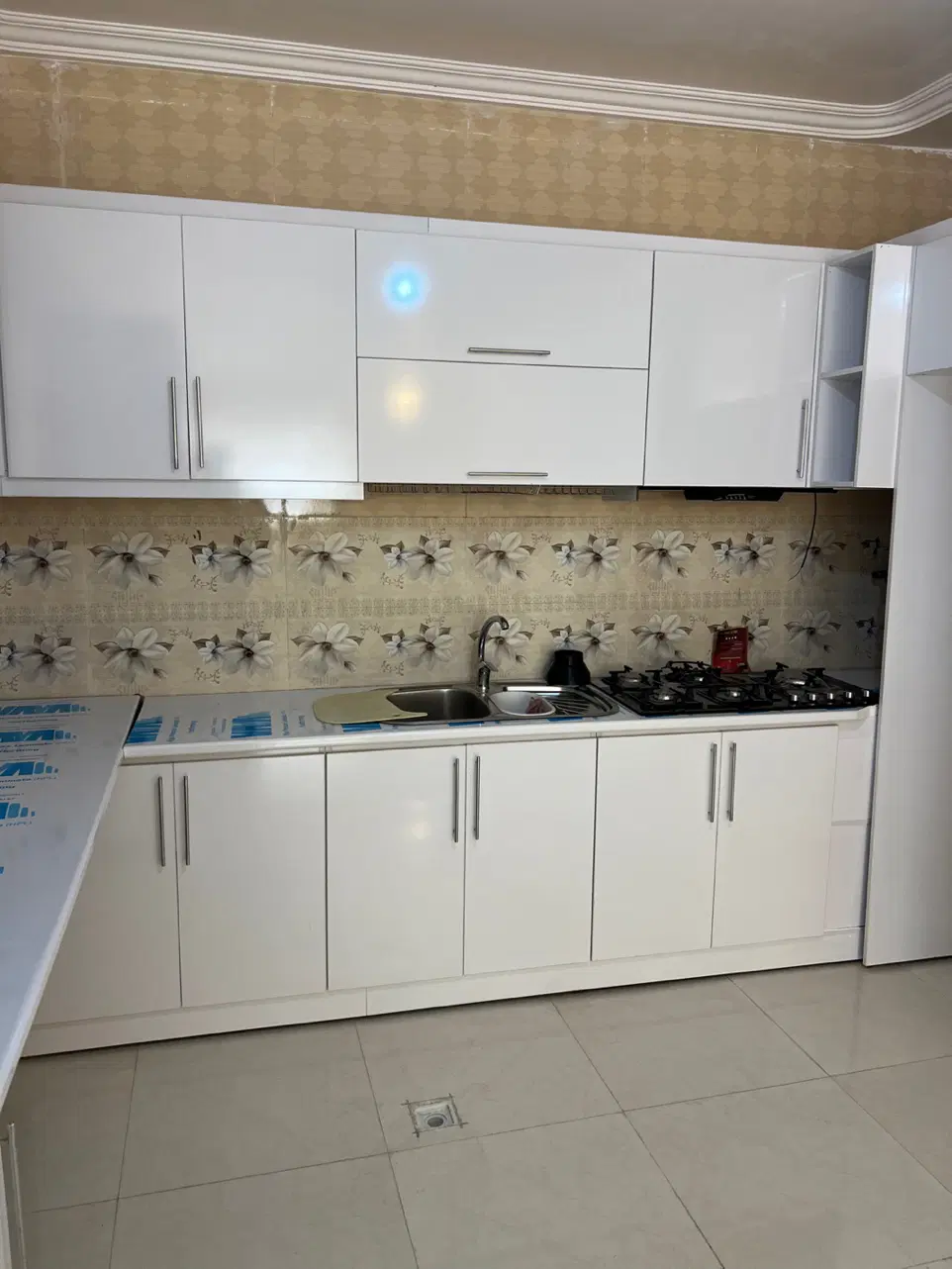 فروش آپارتمان ۳ خوابه در بهارستان