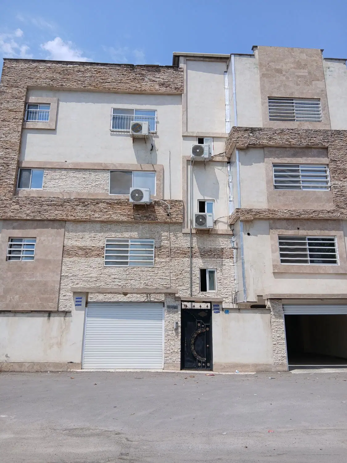 آپارتمان لوکس روبه روی پارک