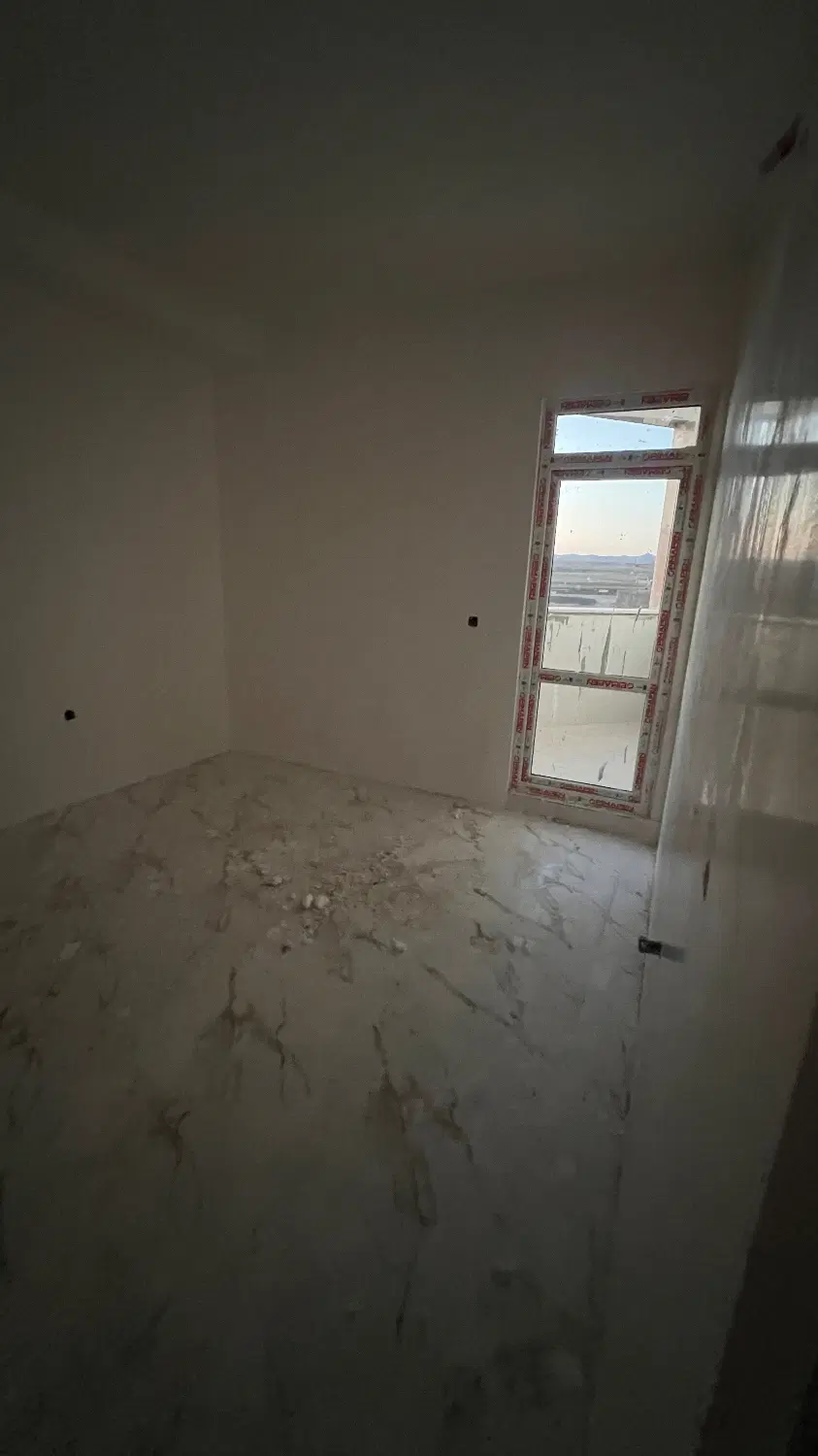 یه واحد آپارتمان نوساز زاویه