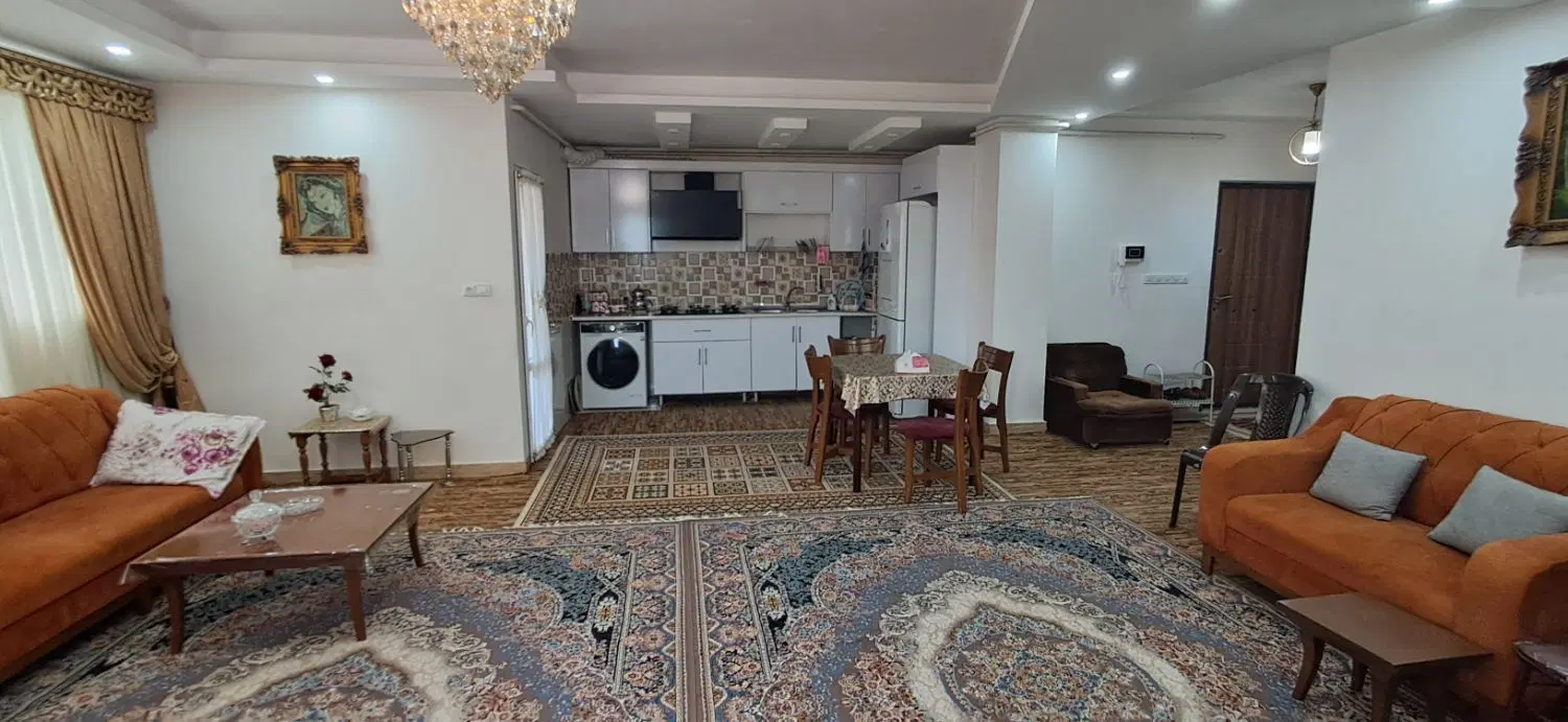 ۲واحد ۱۰۰ متری در خیابان سعدی