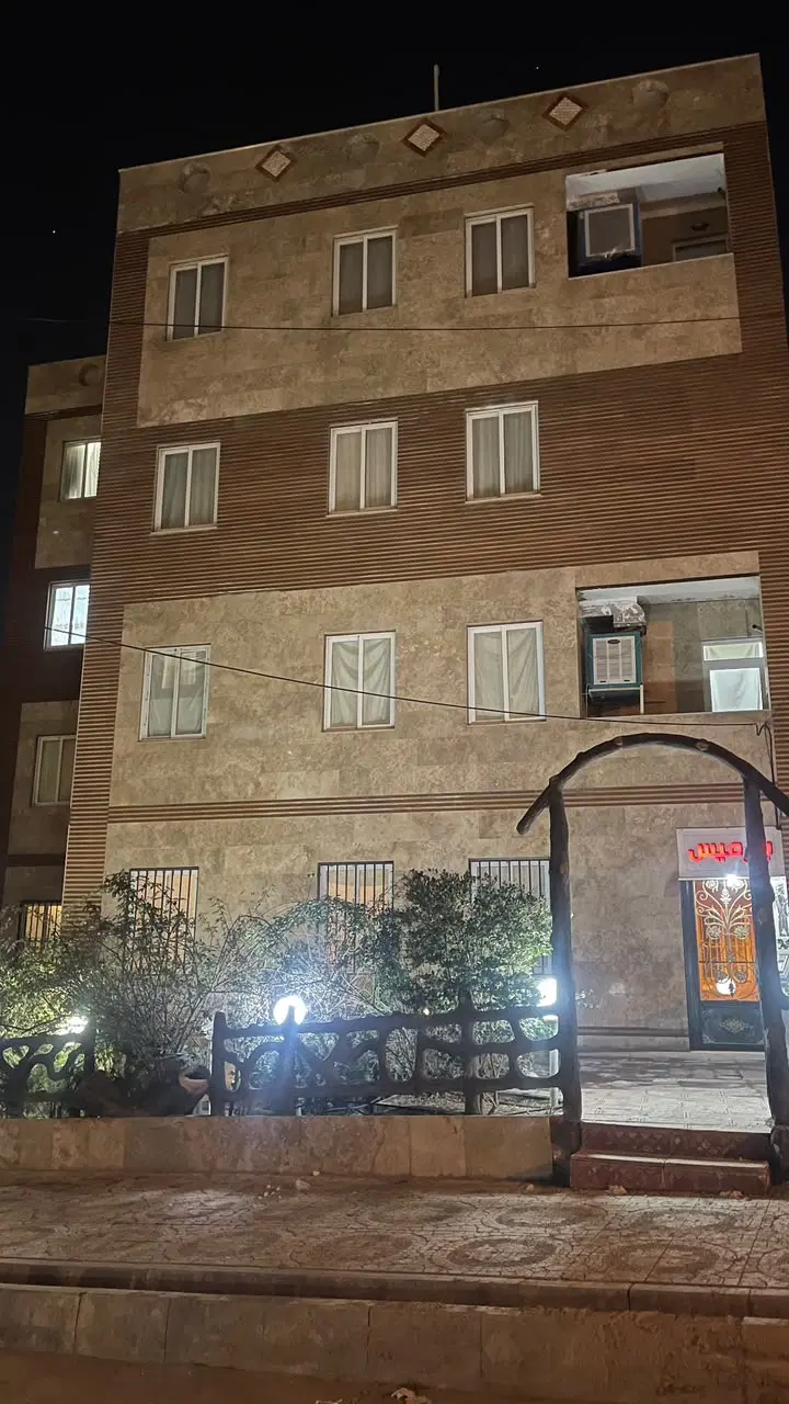 125 متر با پارکینگ انباری آسانسور
