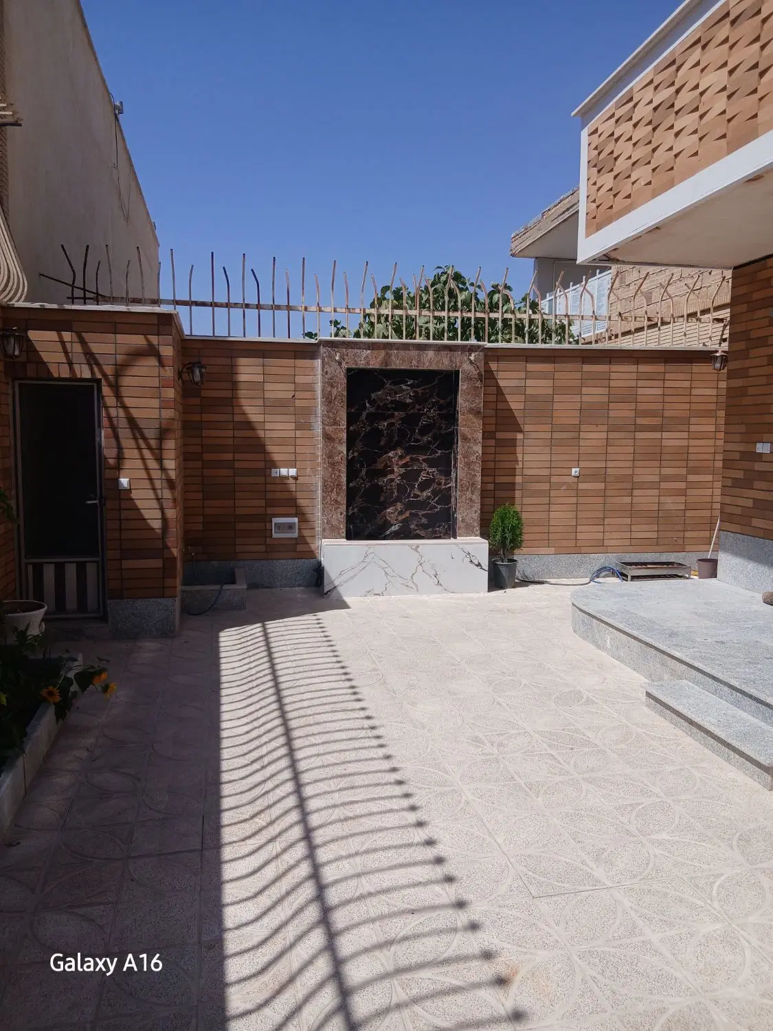 خانه دوطبقه حکیم زاهدبهترین نقطه