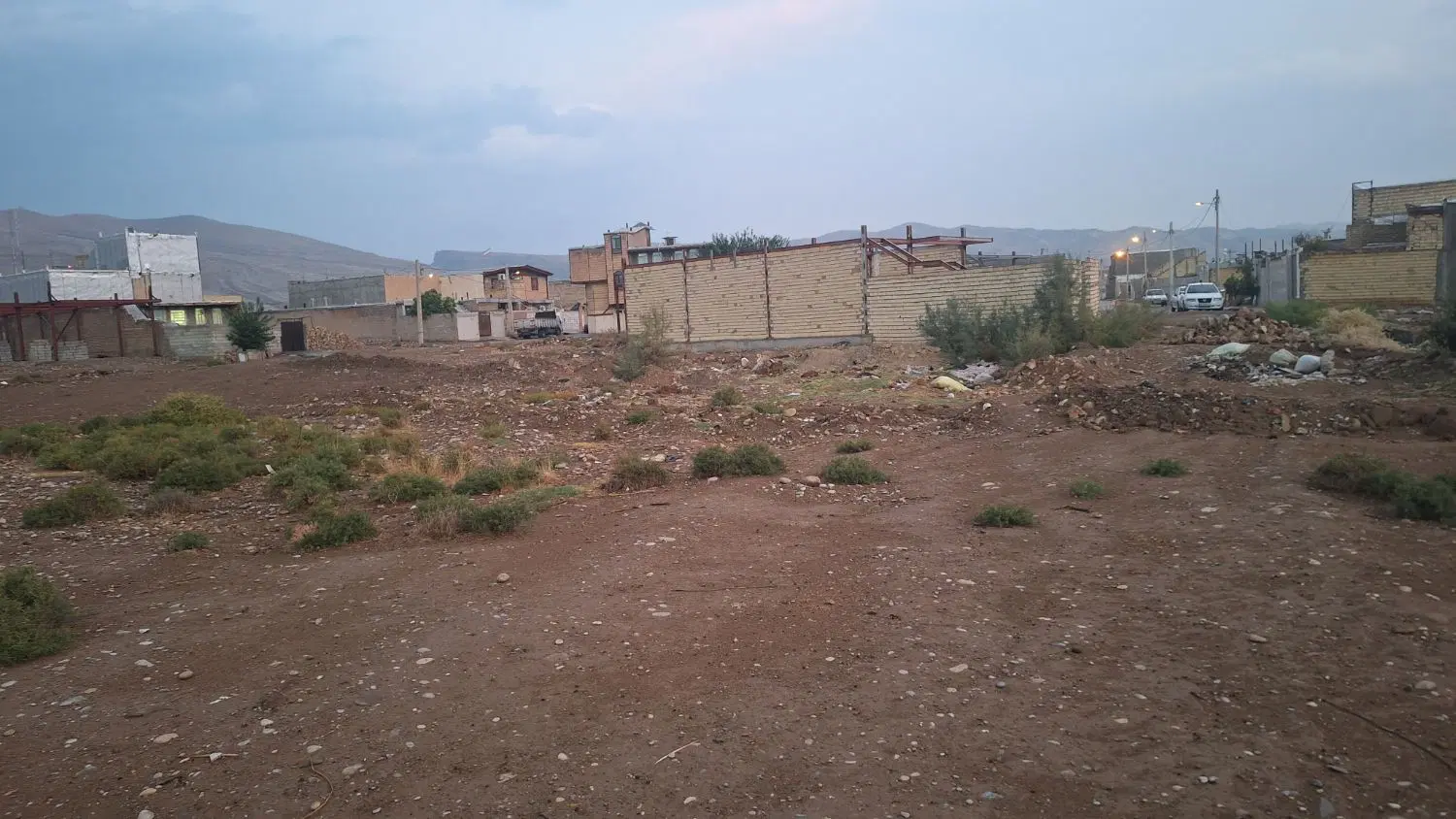 زمین مسکونی