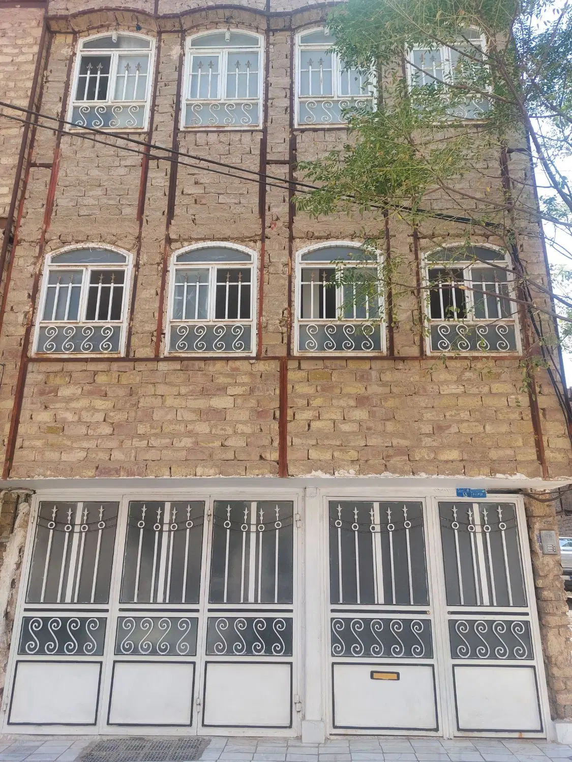 اجاره خانه ویلایی جنوبی طبقه دوم