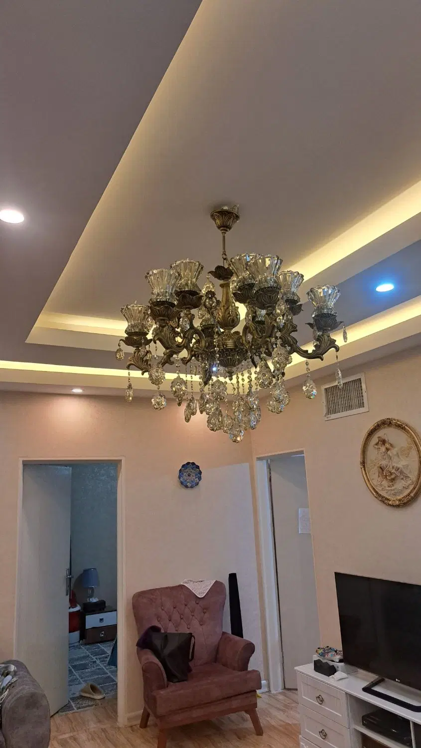 اپارتمان طلاییه ۹۰ متری حر چهارم