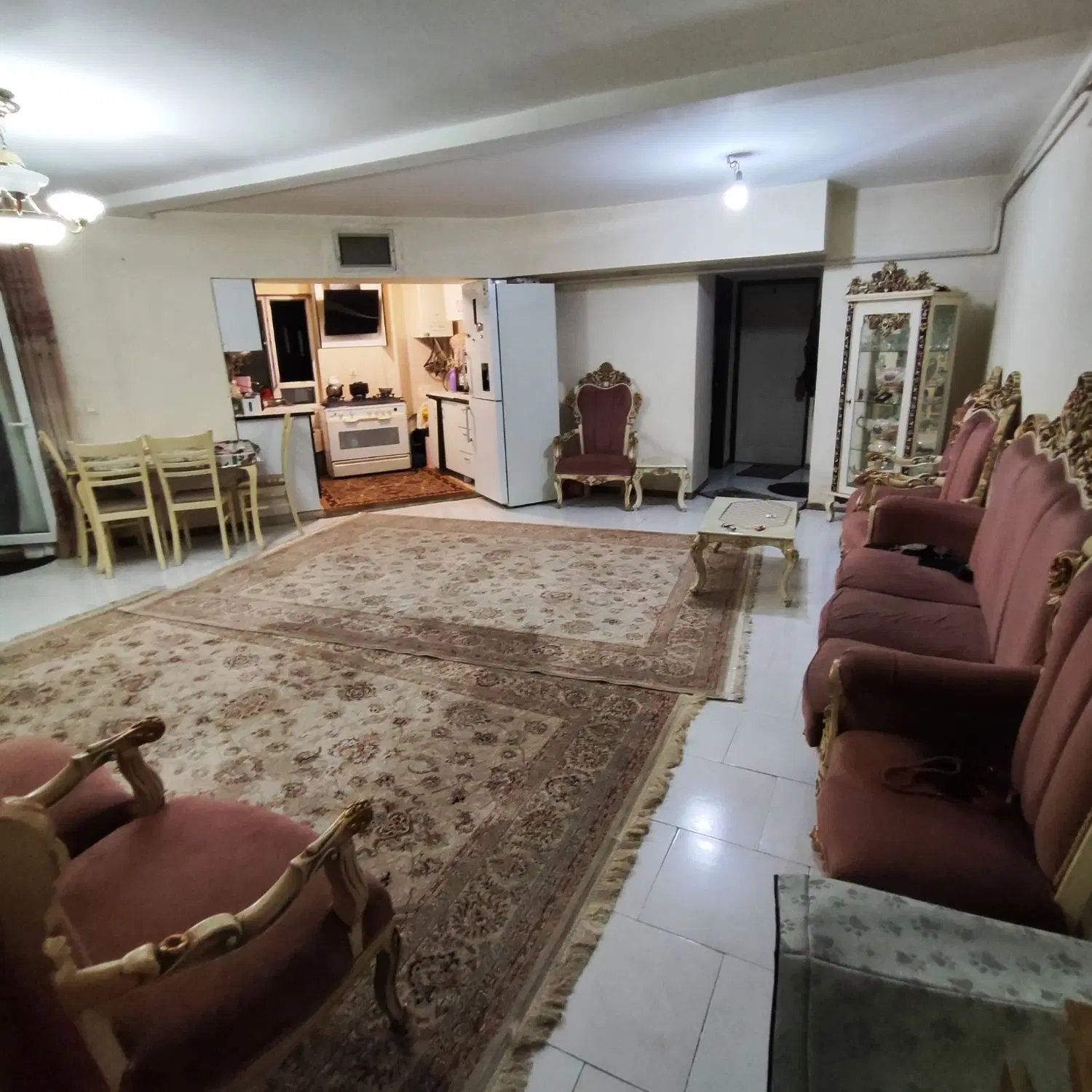 فیرون سازه حال بزرگ