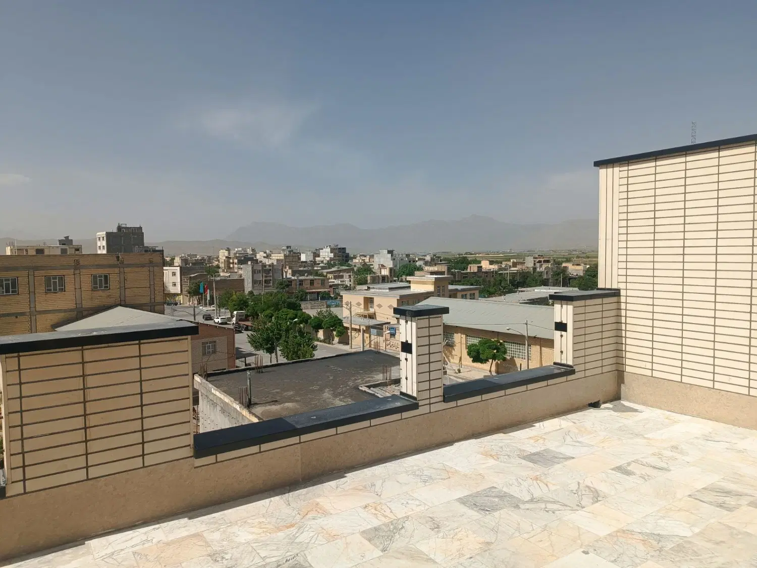 فروش واحد نوساز اماده در شهرکیان