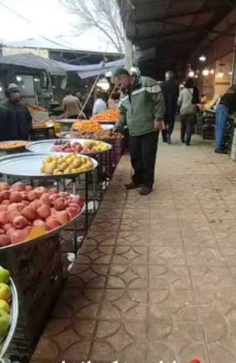 غرفه بازار روز در گاراژ