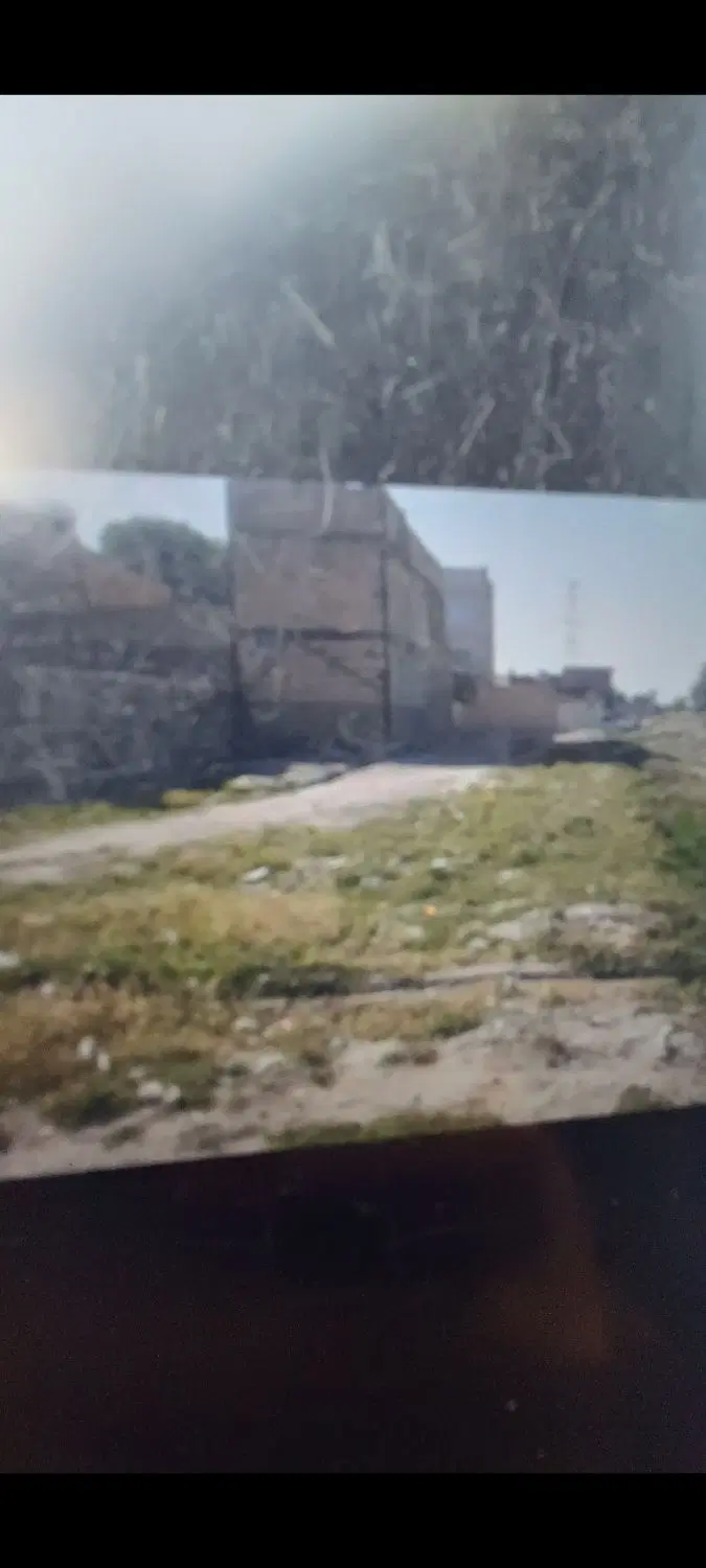 زمینی در مهر مادر