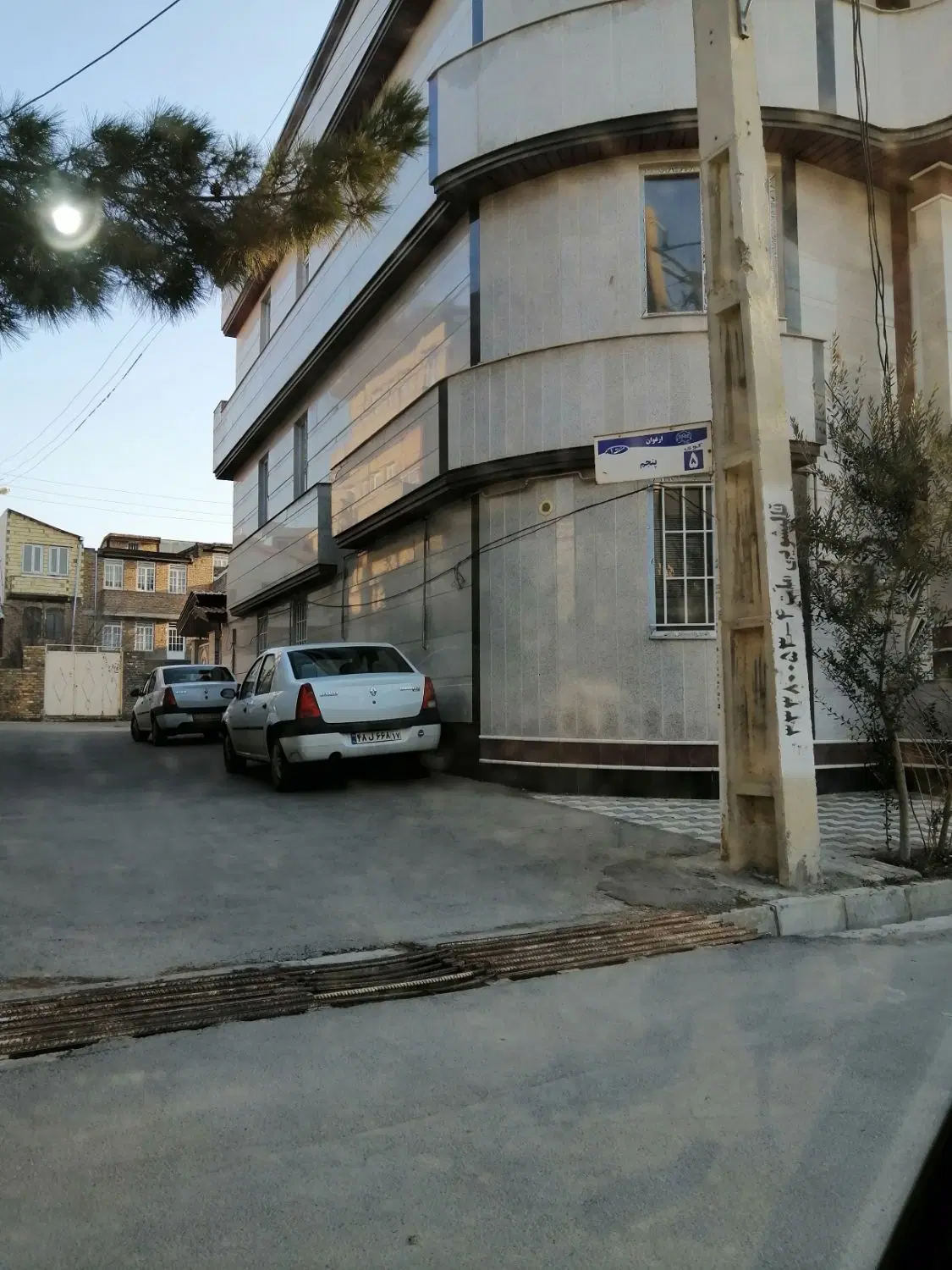 زمین خالی خیابان امین خیابان ارغوان