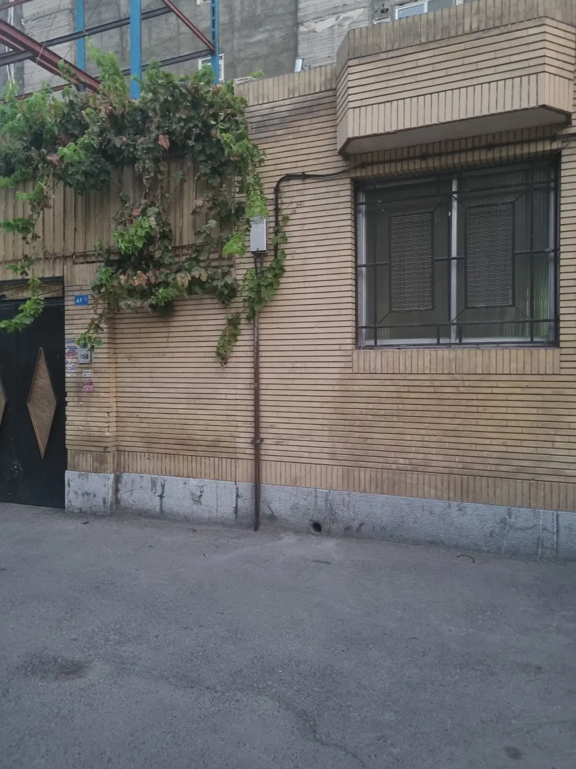 ویلایی دربست هفت تیر حافظ
