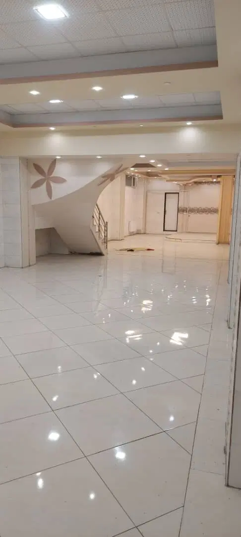 فروش ۱۳۵ متر زیر زمین تجاری