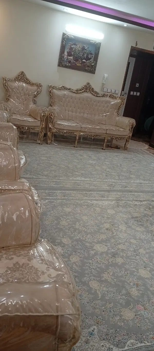 آپارتمان باغ ابریشم