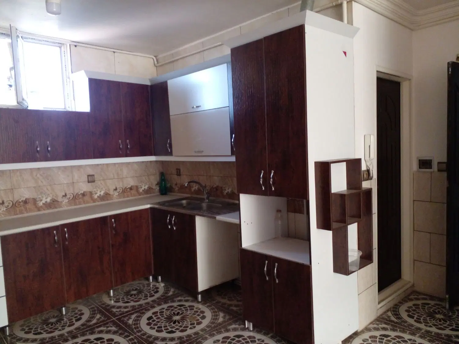 آپارتمان ۱۱۰ متری شرف آباد