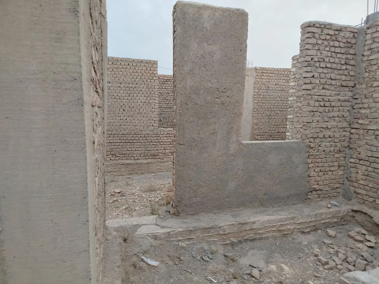 خانه نیمه ساز شهرک پالیز