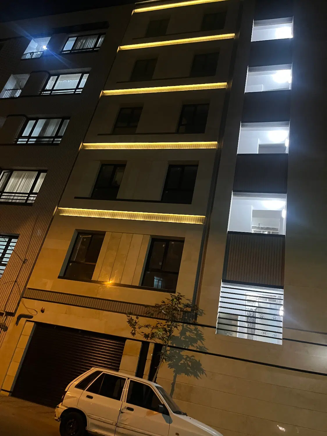 فروش یک واحد آپارتمان