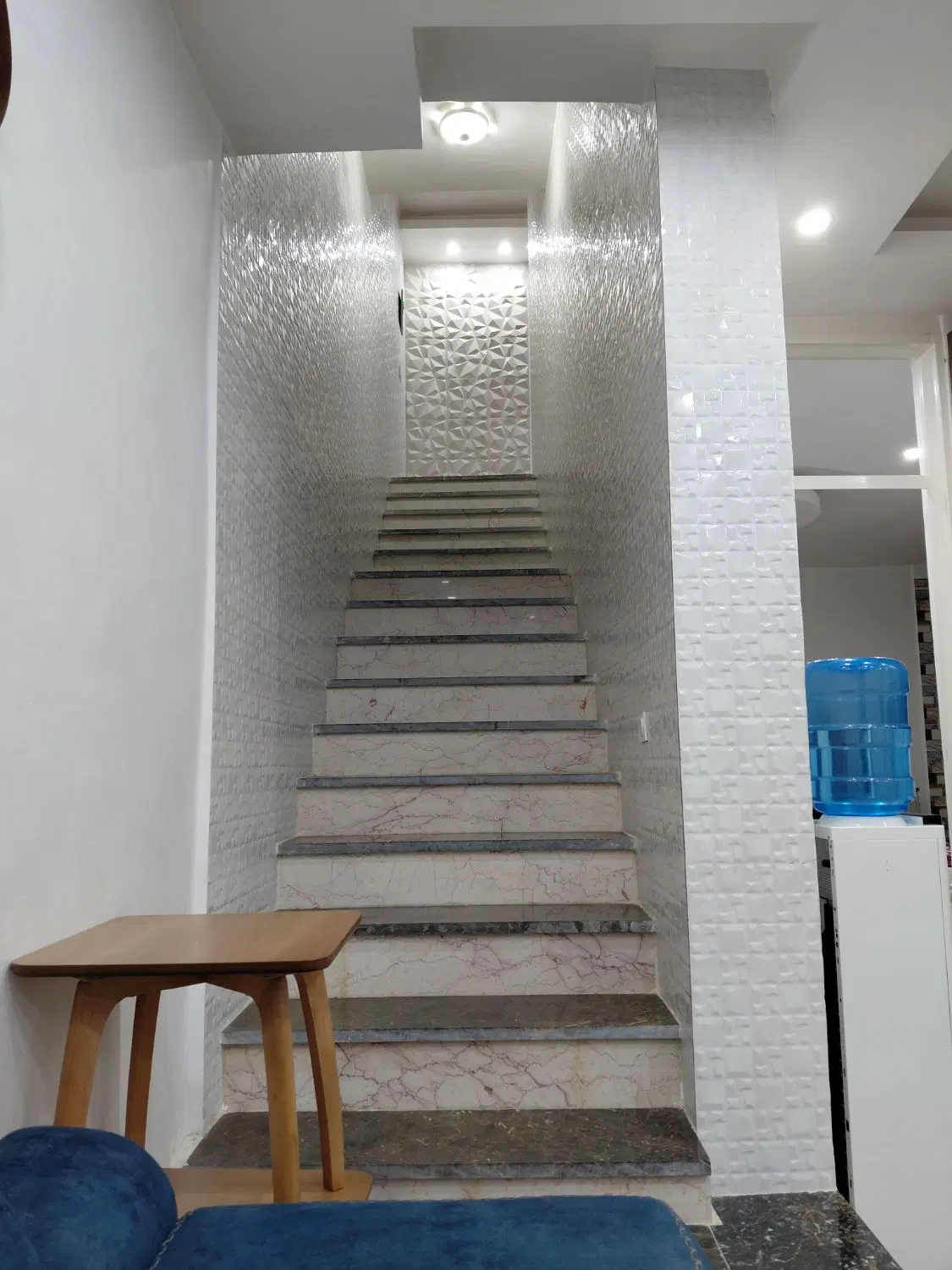 خانه دوبلکس۱۲۰ متری شخصی ساز با نمای سنگ