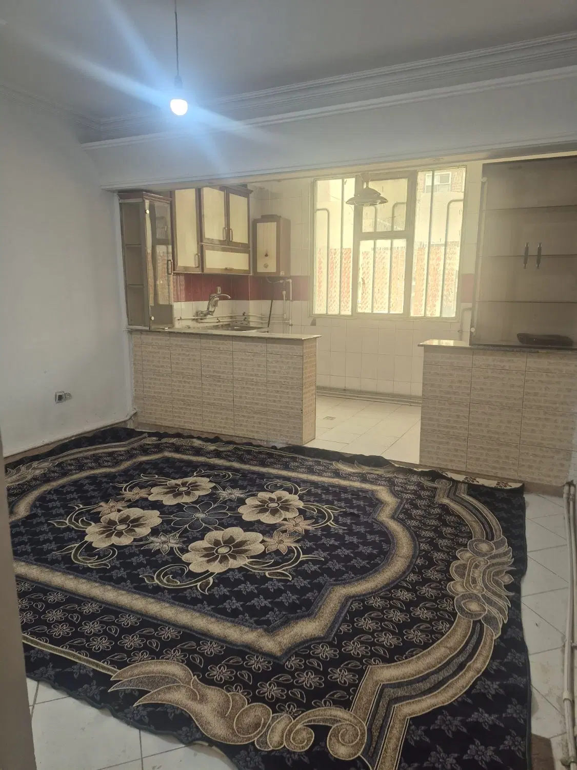 فروش یک واحد آپارتمان خوش نقشه  باسند