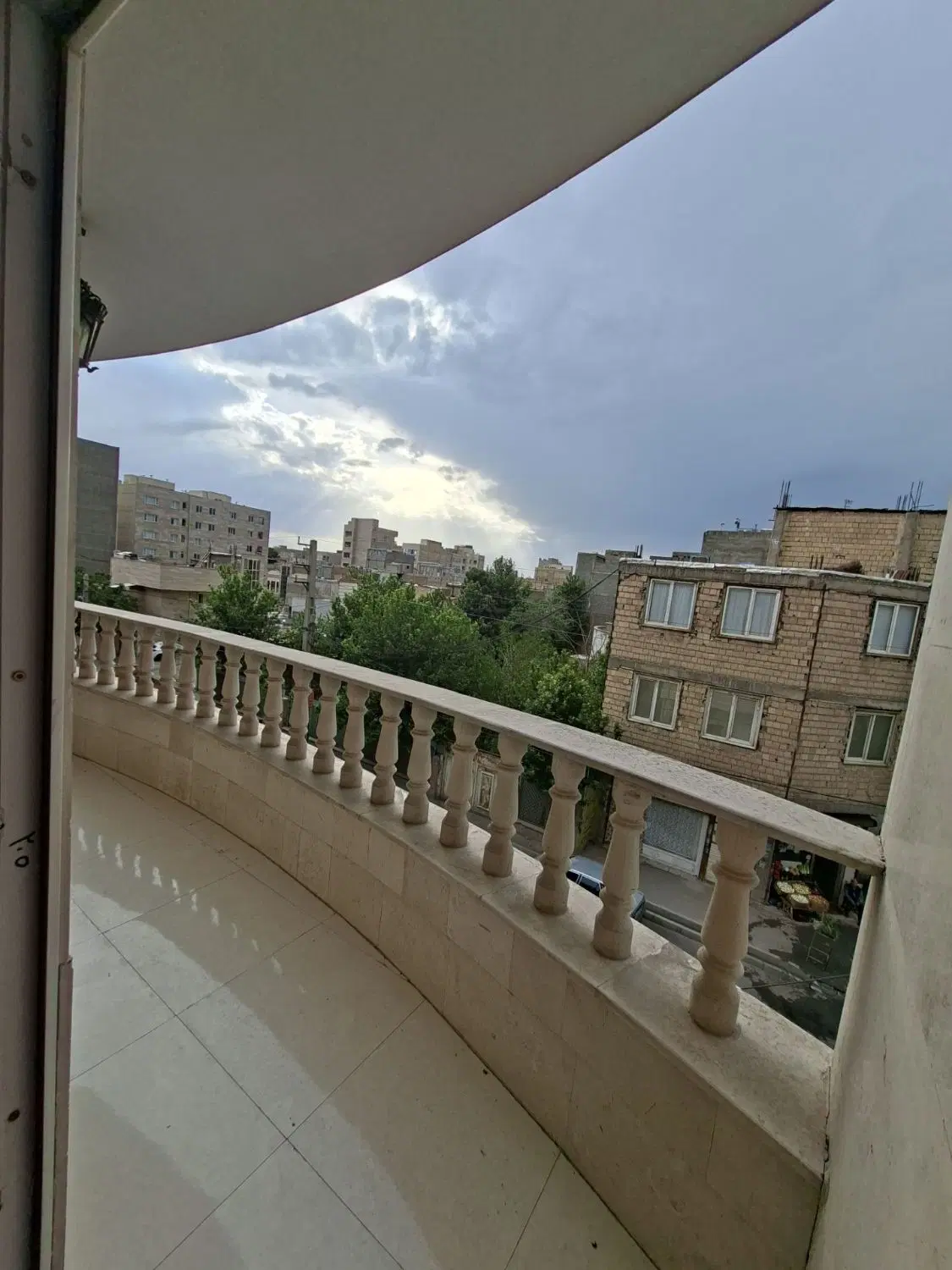 آپارتمان تک واحدی 132 متری