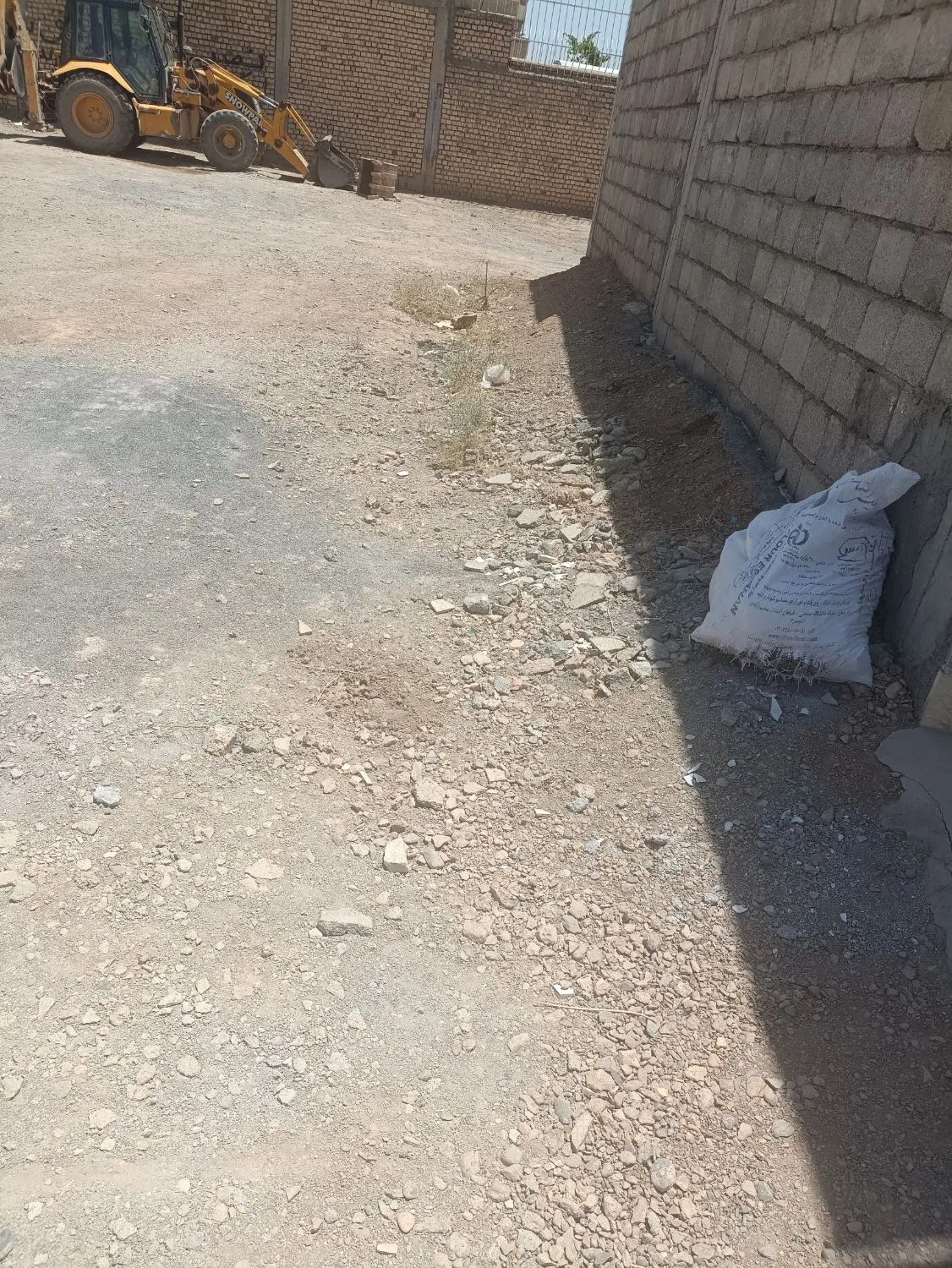 زمین تجاری ۳۲متری