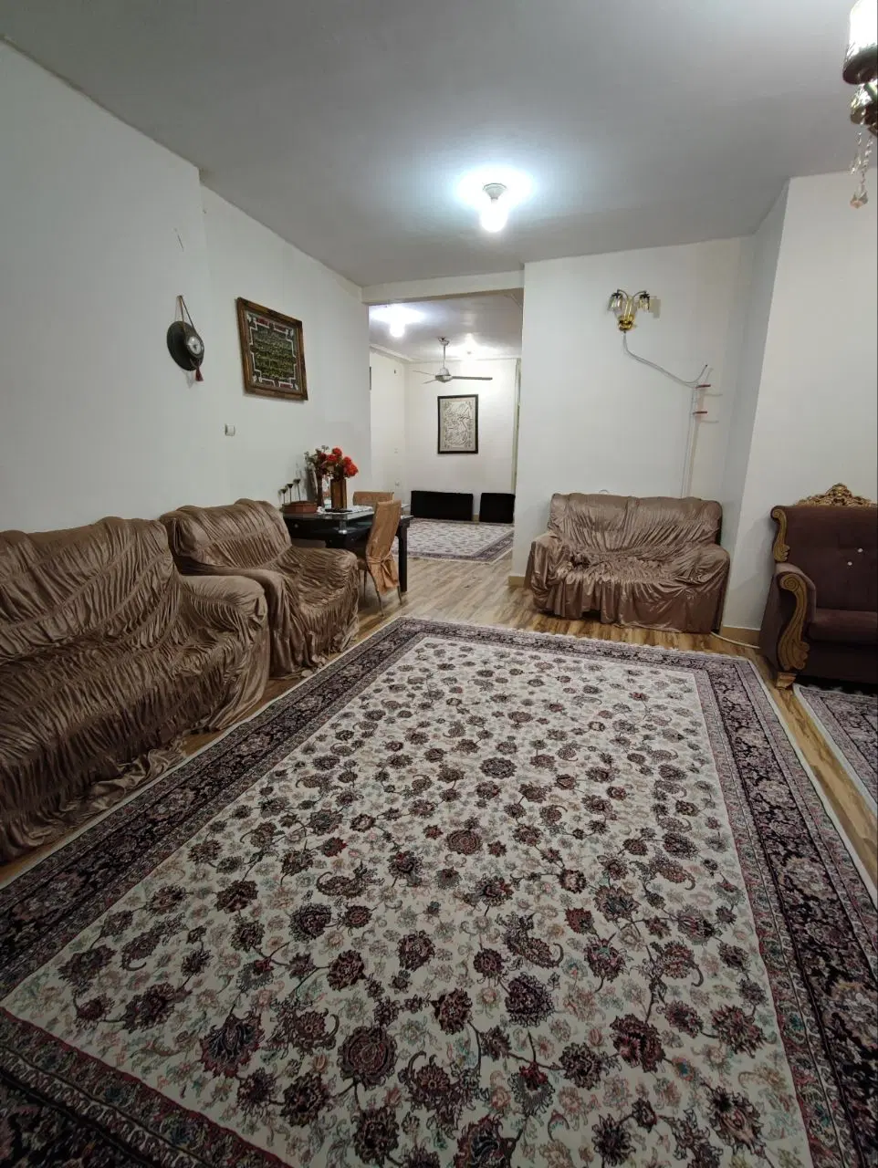 ویلایی دو طبقه ۲۸۸ متر ،کاملا مجزا