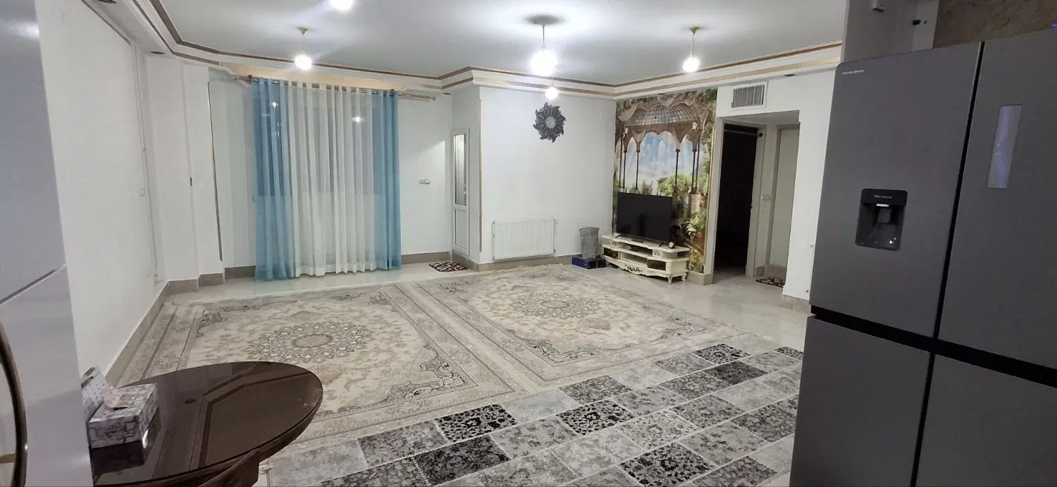آپارتمان 95 متری گلستان