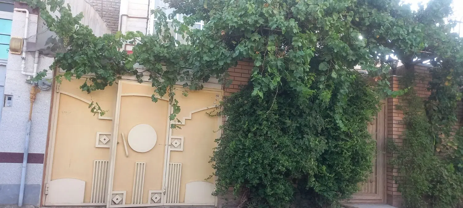سوئیت نقلی تمیز بدون اتاق خواب