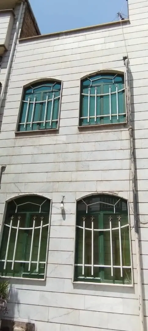 خانه دو طبقه ویلایی