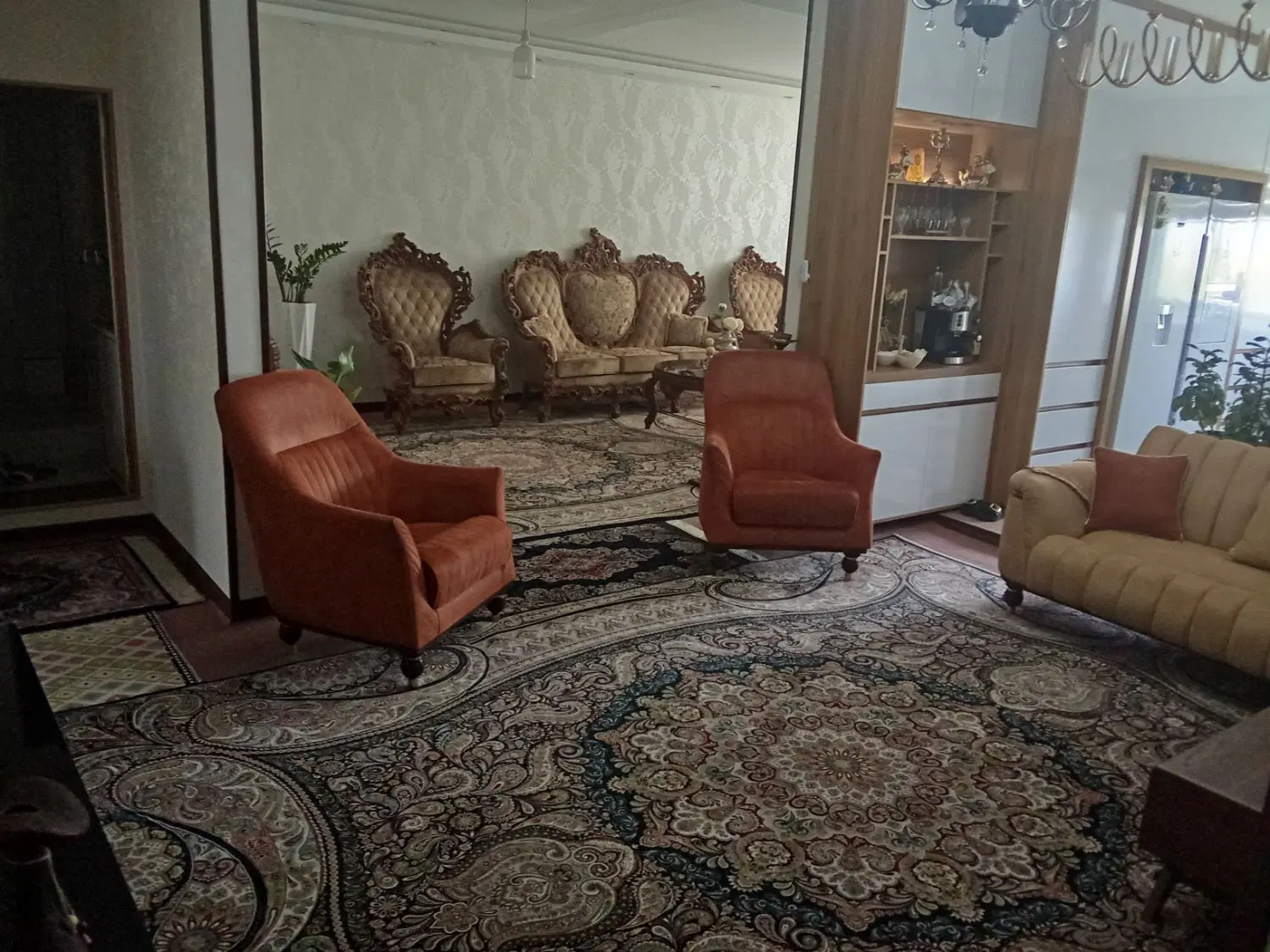 آپارتمان 135متری 3خوابه کامل باز سازی شده
