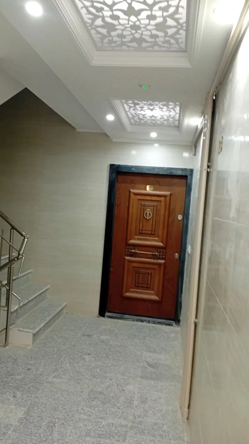 ۷۹و۱۷۳ متری خ رسالت ،ک مهارت ،نوساز کلید نخورده