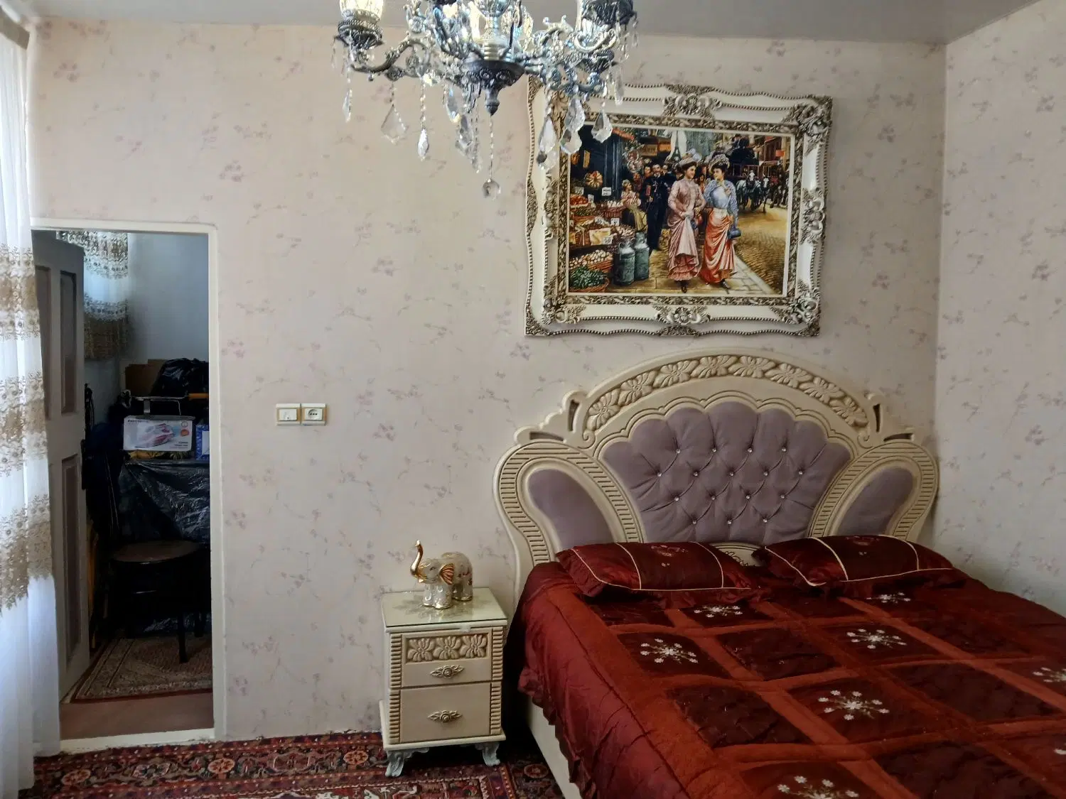 حیاط دو طبقه در مارالان لاهیجانی