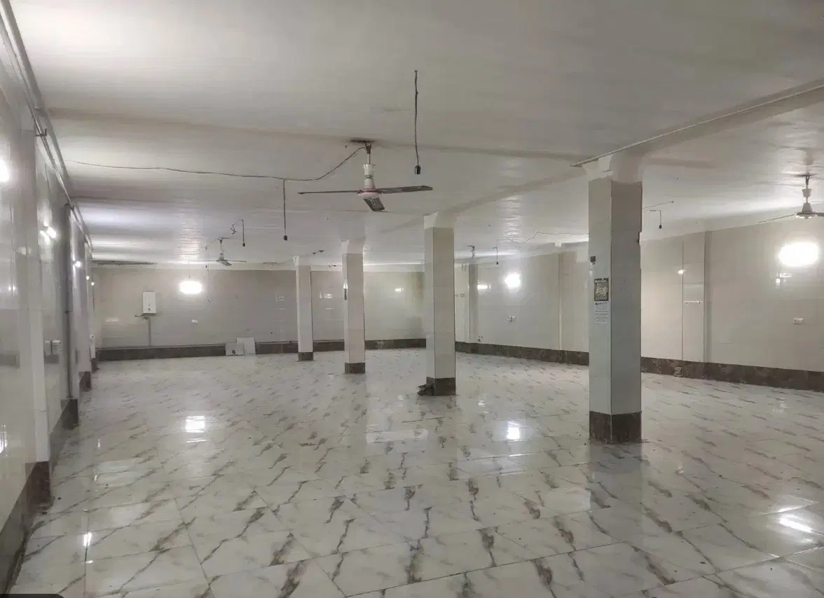 اجاره زیرزمین ۳۰۰ متری کرج خیابان اصلی شهربانی