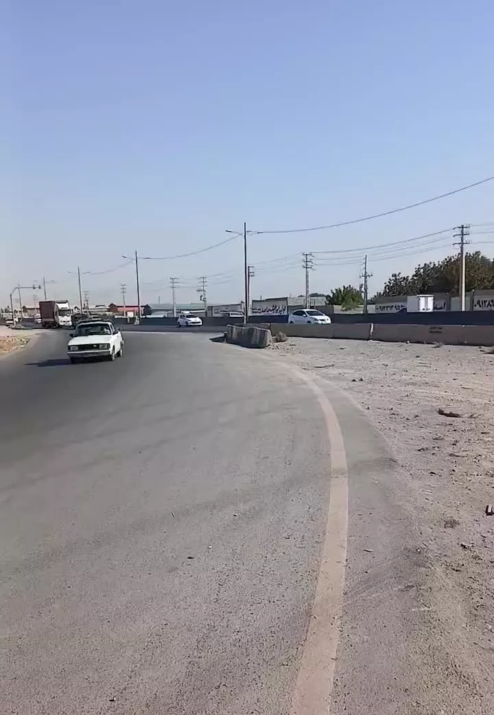 زمین پمپ بنزین ۴۵۰۰ متر ۲ نبش بهر جاده شهریار
