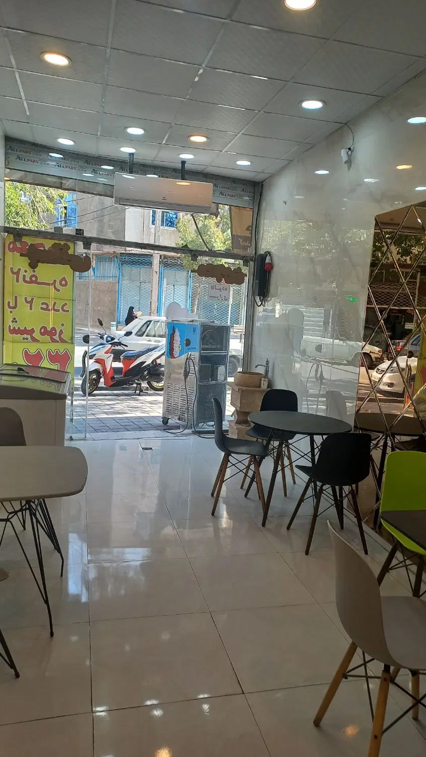 مغازه فروشی در میثم شمالی