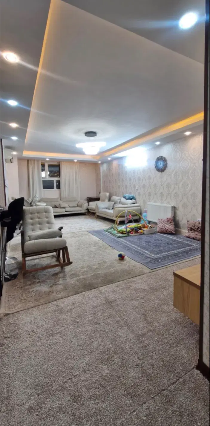اجاره آپارتمان_شهرک باهنر_۹۰متر_دوخواب_فول امکانات