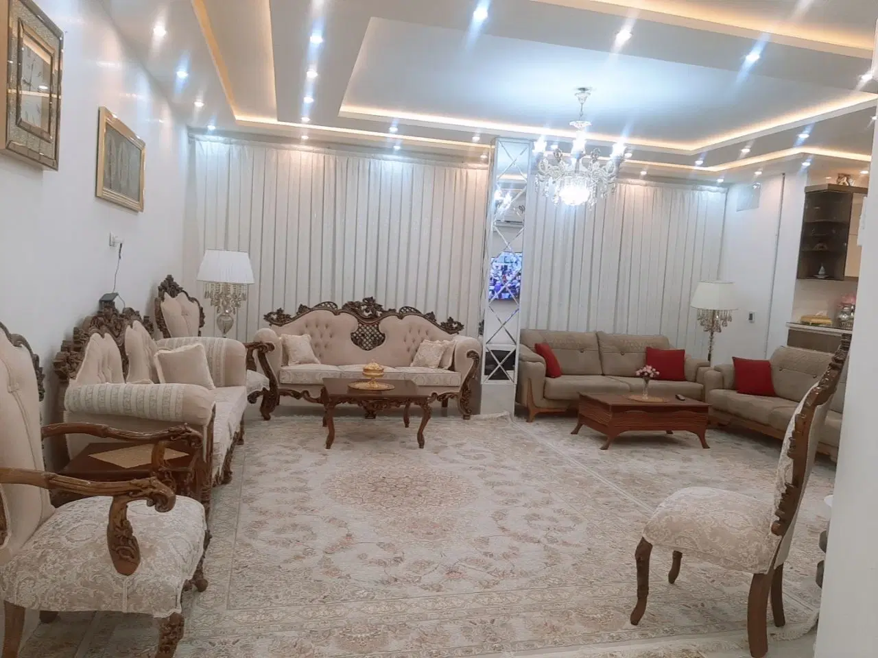 واحد ۱۱۲ متری خ سیاوش پرواز