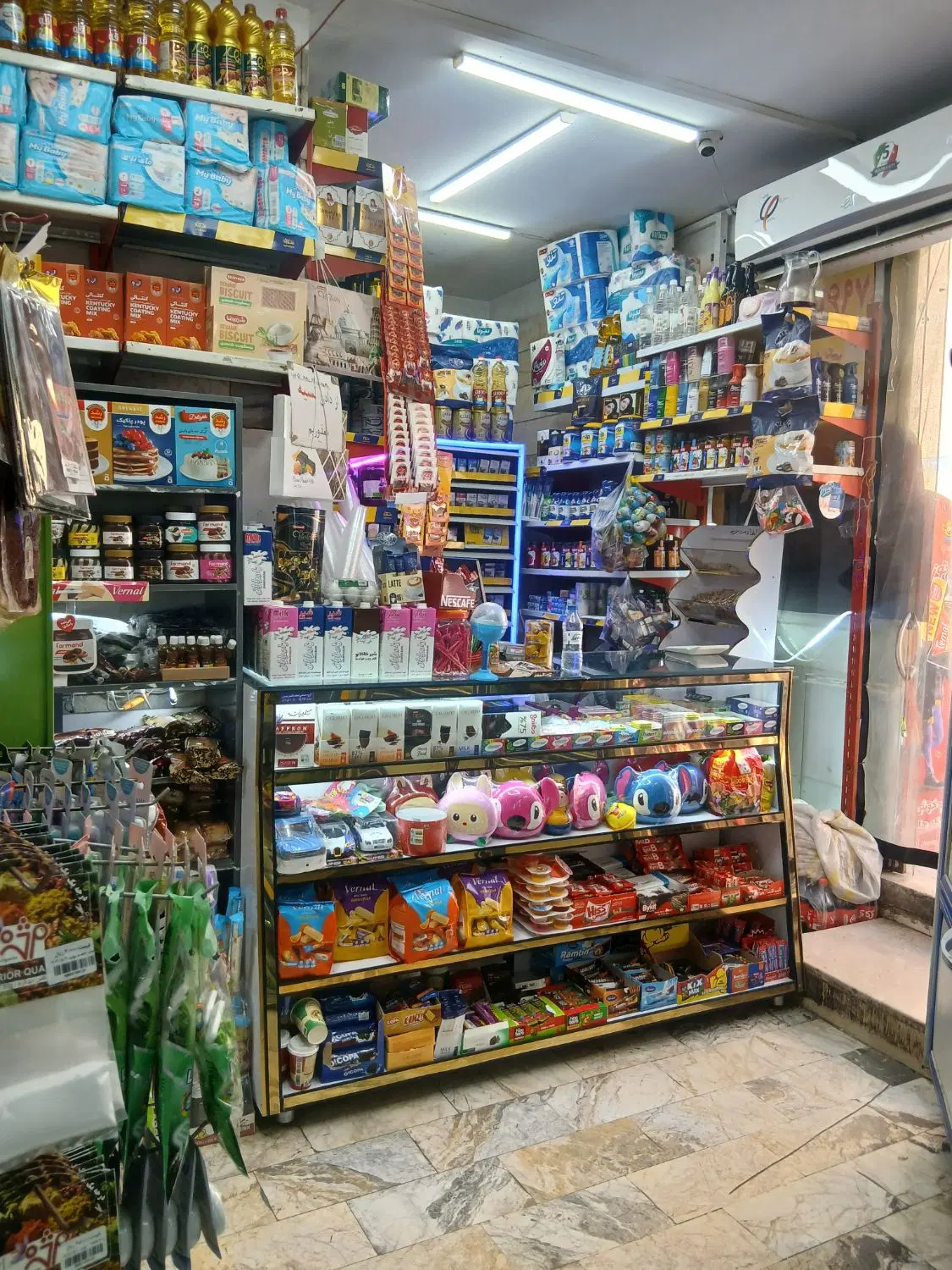 واگذاری هایپر مارکت