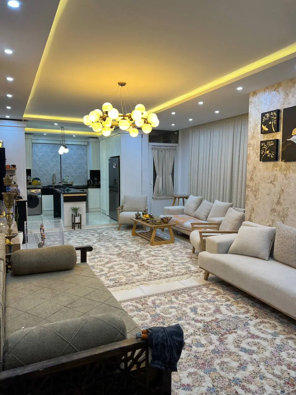 «اپارتمانی مدرن و نفیس_سر دو نبش»