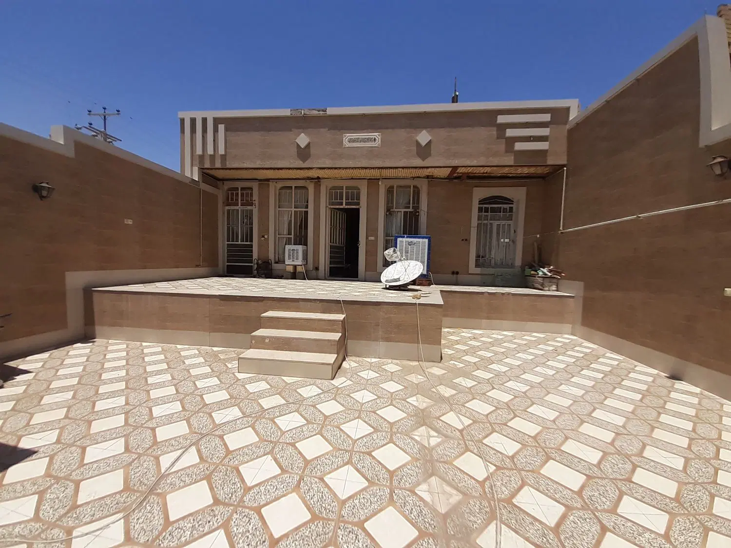فروش خانه ویلایی،واقع درشهرک بعثت،