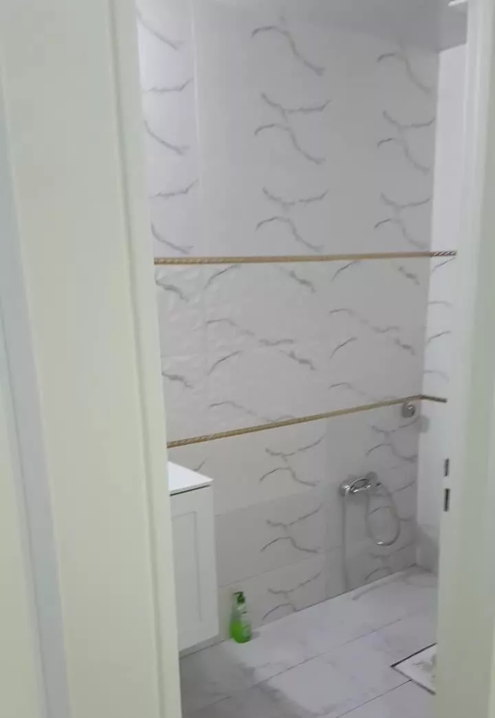 اجاره مسکونی ۱۲۰ متری فلکه پنجم