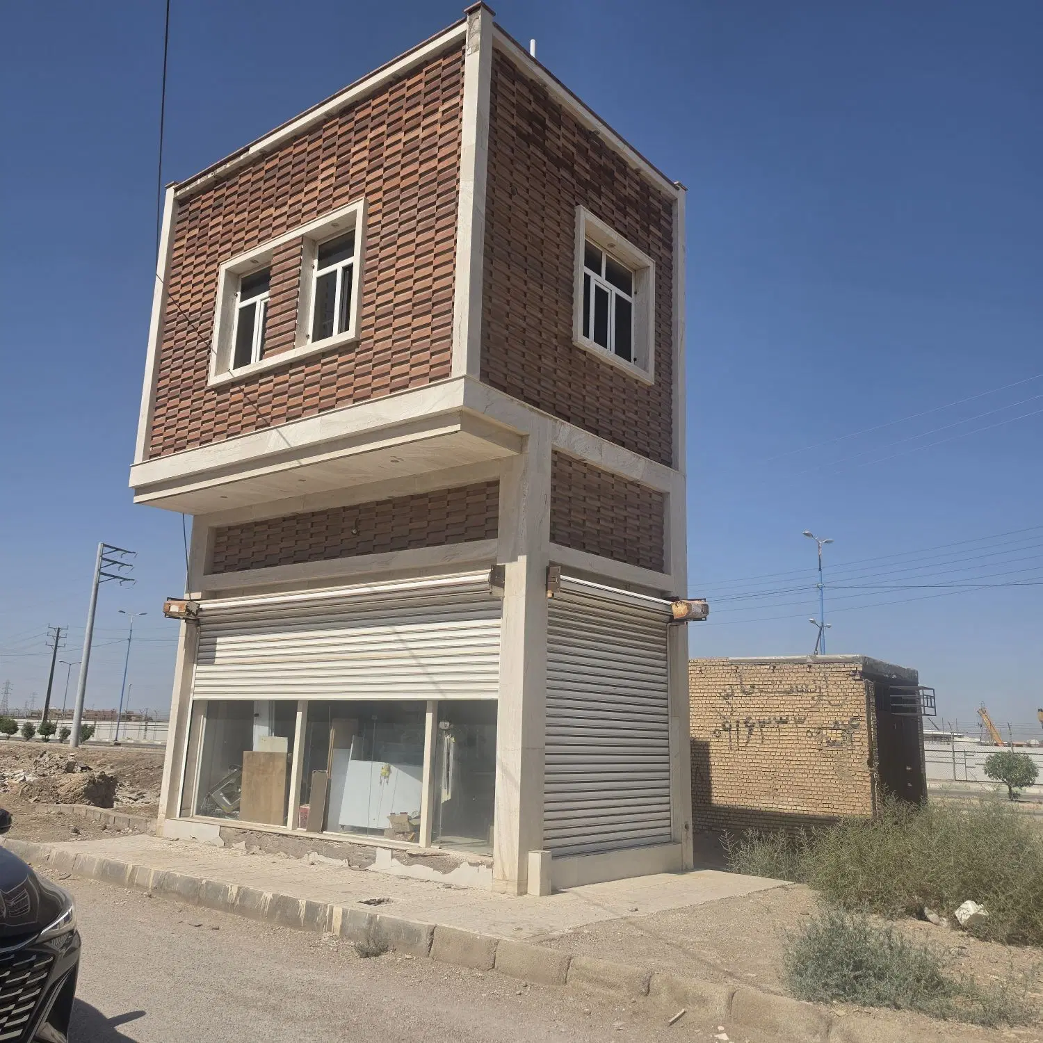 مغازه ۹دی زمین شهری