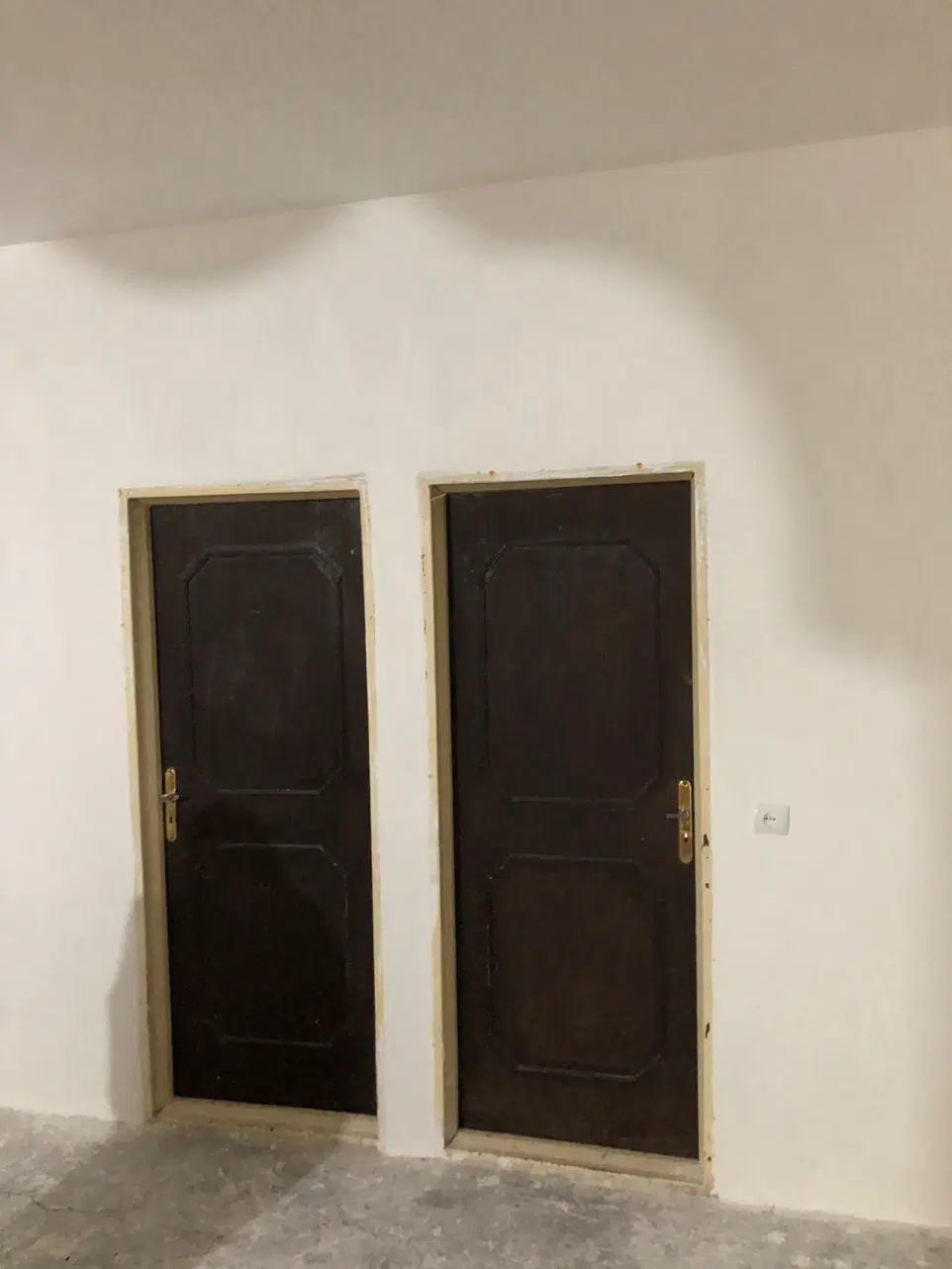 خانه 65 متری طبقه اول دو خواب باز سازی شده کد 09