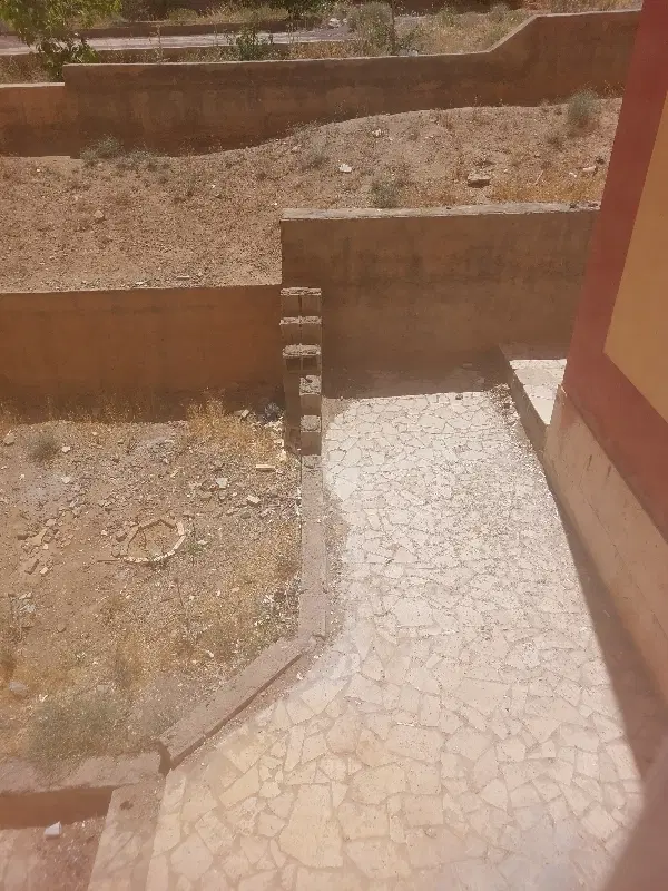 زمین واقع در اشکاوند