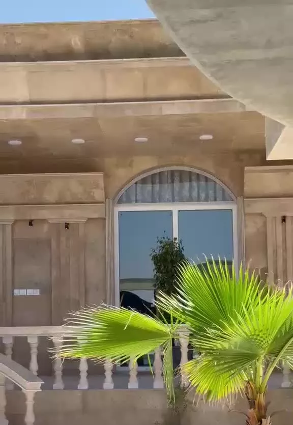 ویلا ۷۰۰متری فروشی