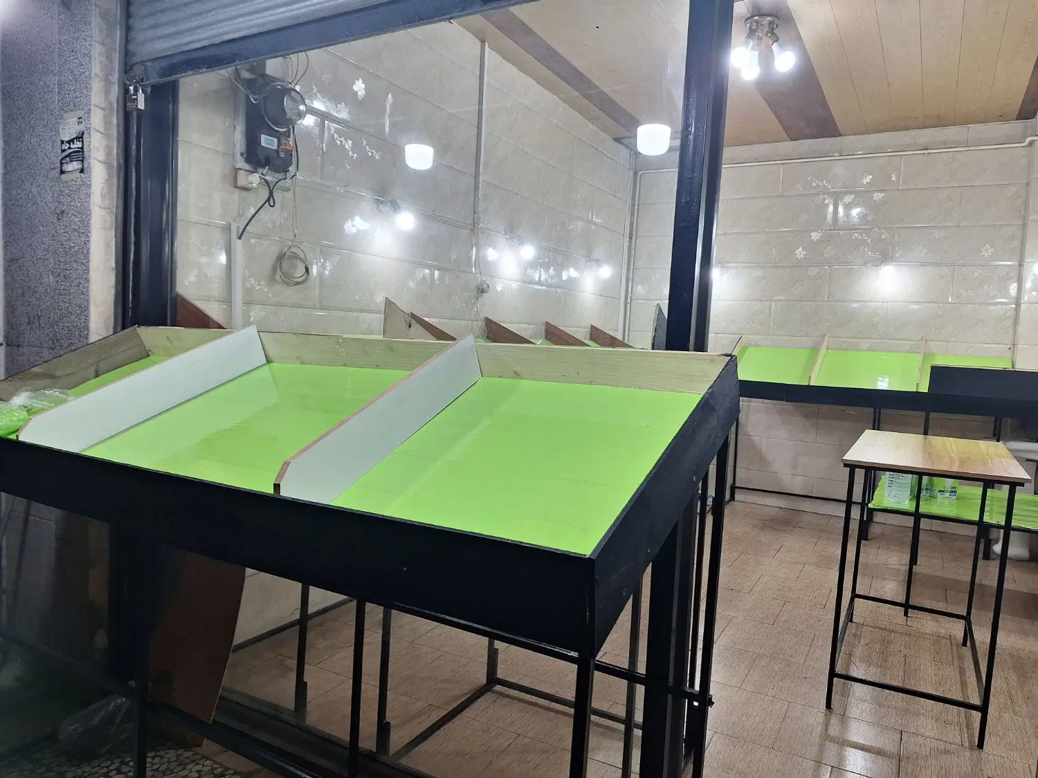 مغازه ۱۸ متری