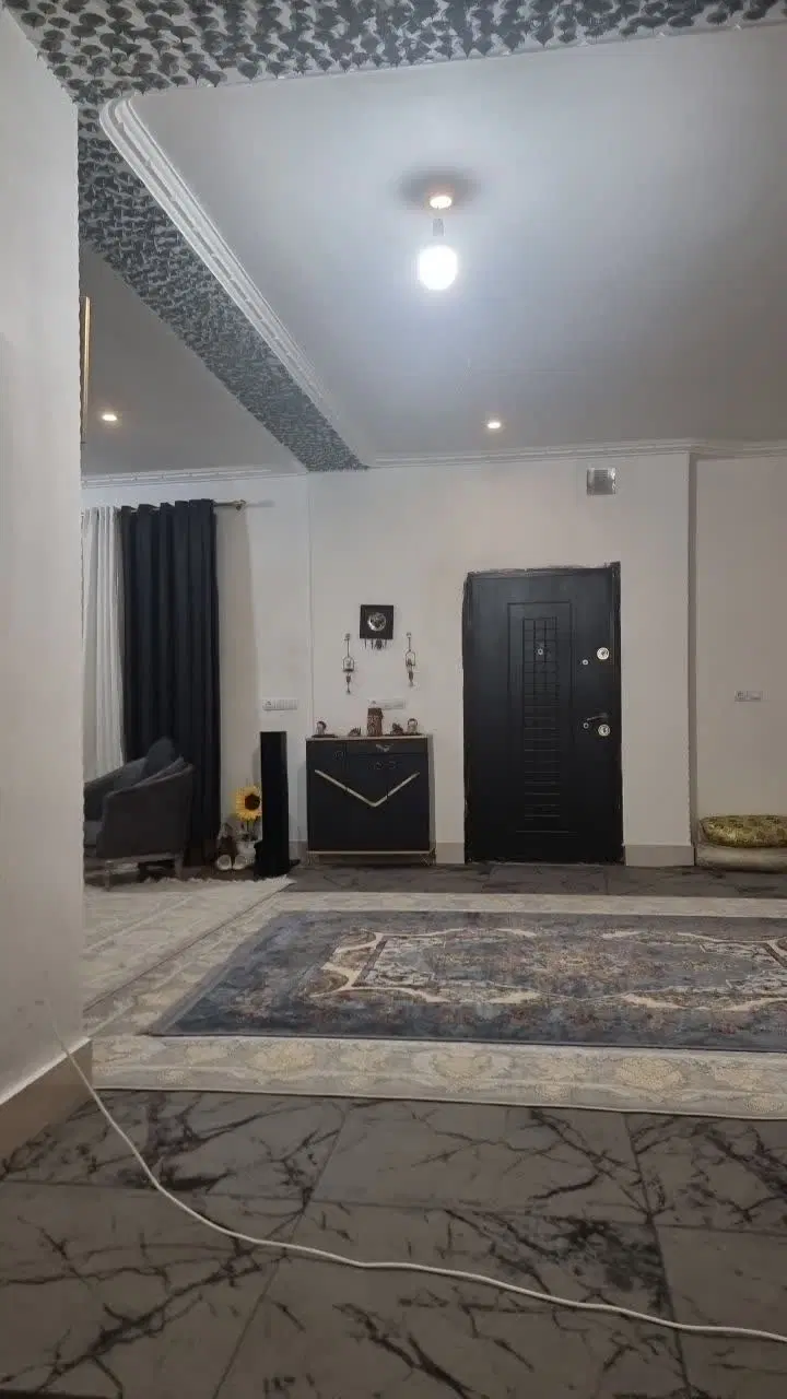 منزل مسکونی واقع در کوی کارکنان دولت (محیط زیست)