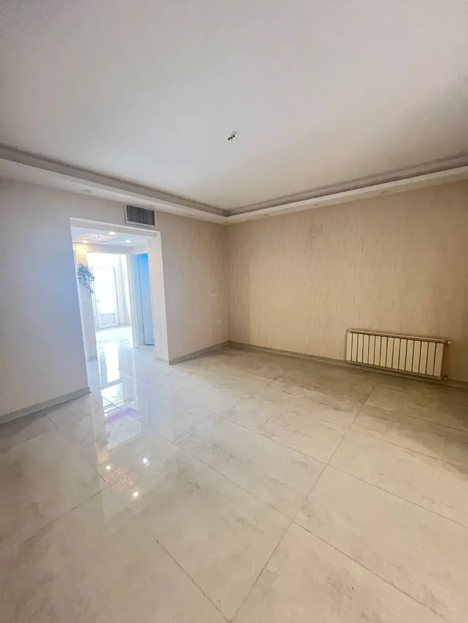 ۷۵ متر ۲ خواب * فول مشاعات * نما تراورتن