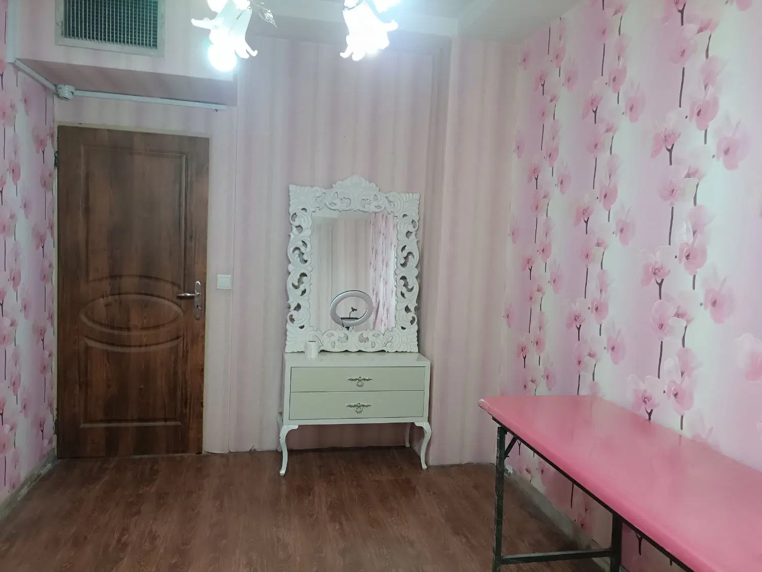 اجاره اتاق ۱۵ متری